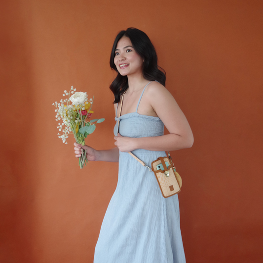 Liksi Sling in Tan
