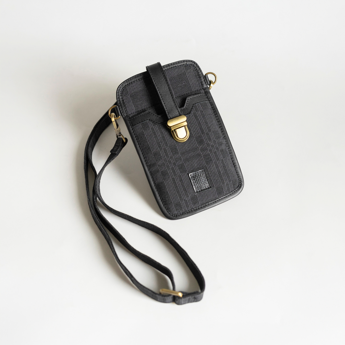 Liksi Sling in Black