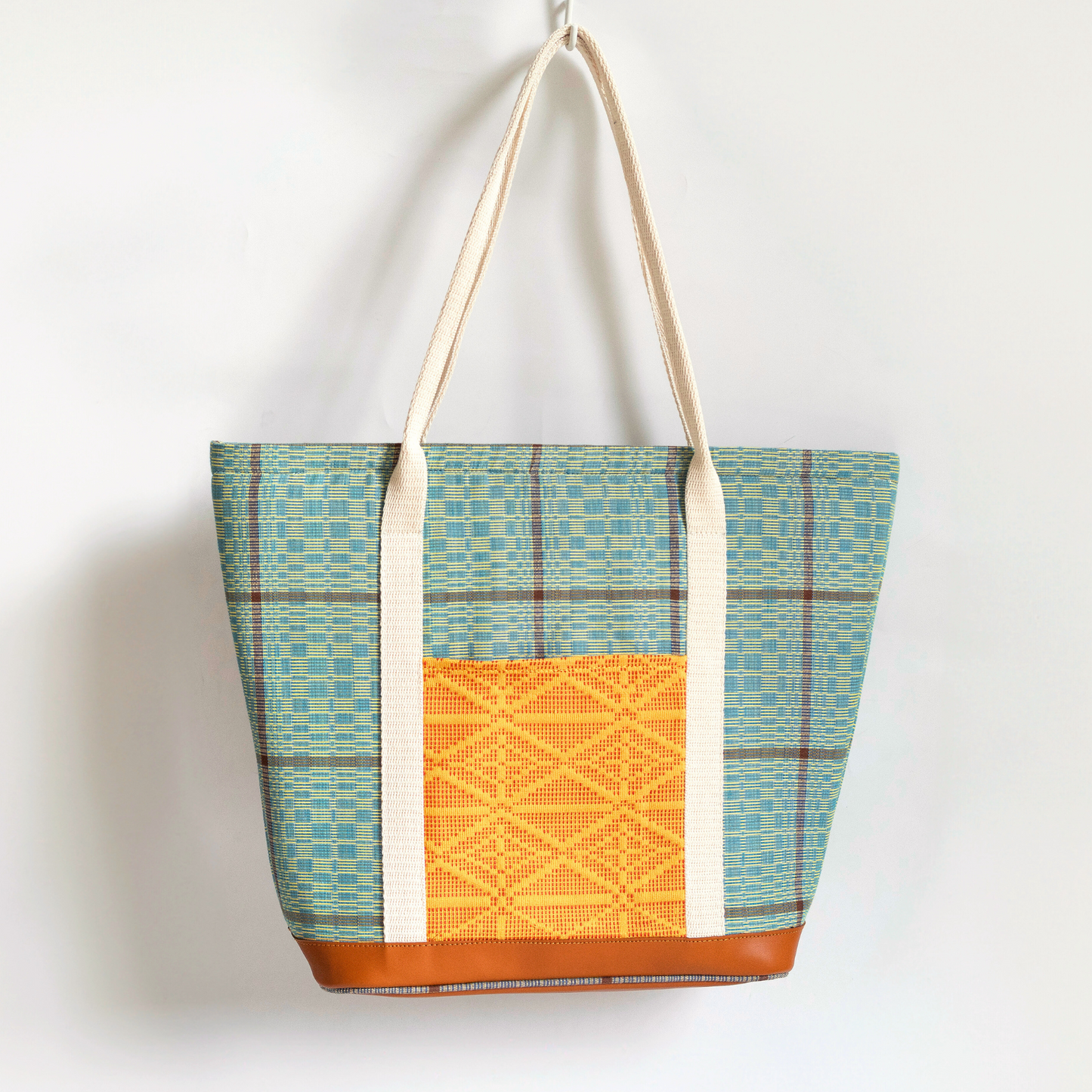 Malaya Carryall in Tan