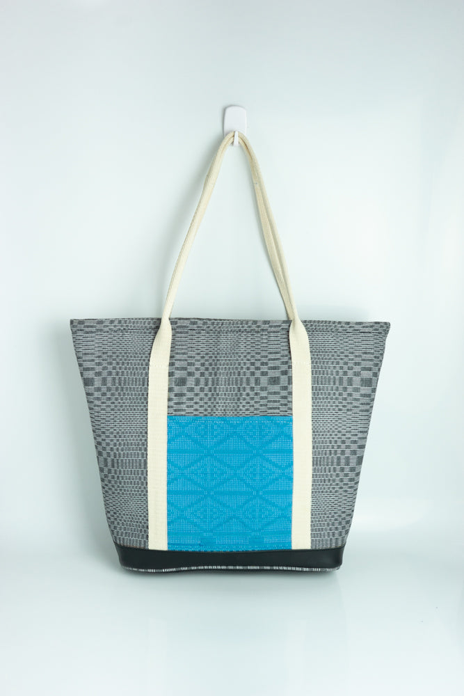 Malaya Carryall in Black & White