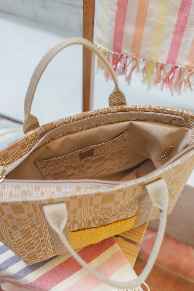 Malaya Mini in Abra Caramel