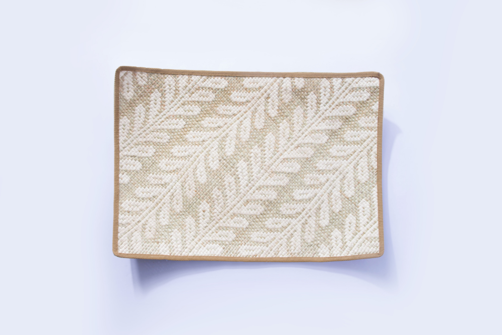 Dahon-Dahon Banig Placemat