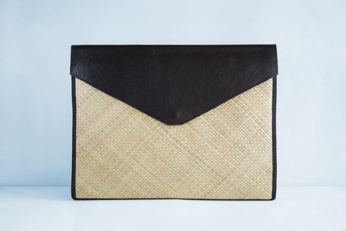 Natural (Black) Laptop Sleeve - Woven Crafts