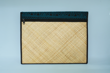 Load image into Gallery viewer, Luna Laptop Sleeve - Woven Crafts
