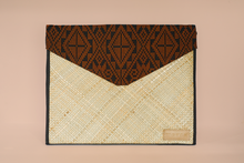 Load image into Gallery viewer, Ginto Laptop Sleeve - Woven Crafts
