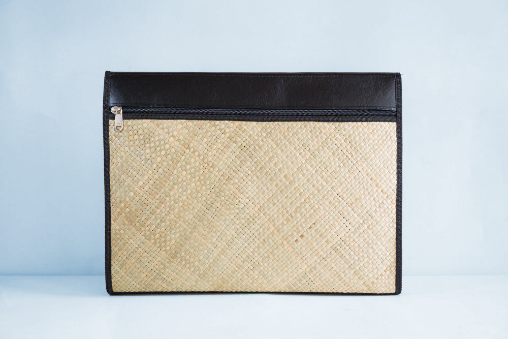 Natural (Black) Laptop Sleeve - Woven Crafts